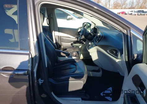 2020 Chrysler Voyager Lxi from USA, damaged, VIN 2C4RC1DG7LR172578